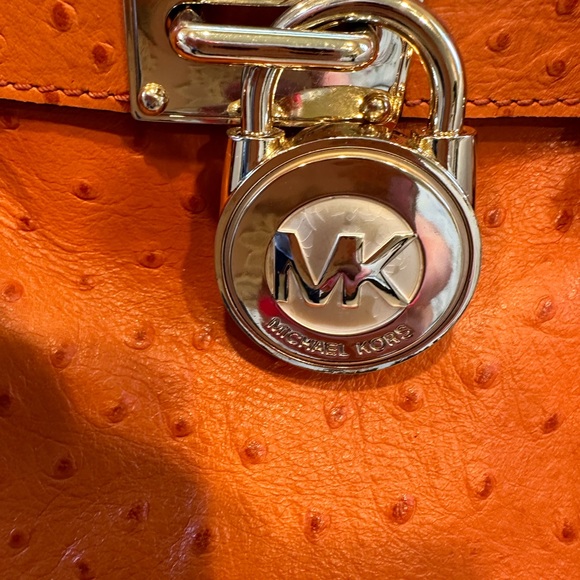 Michael Kors Hamilton purse - Picture 2 of 14